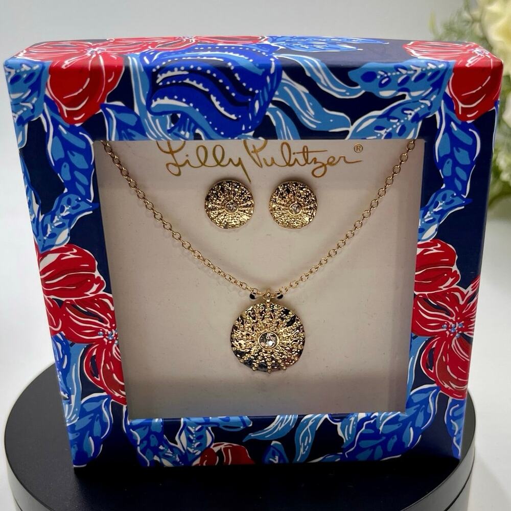 Lilly Pulitzer Boxed Gold Tone Earring and Necklace Set Low tide Navy Box New